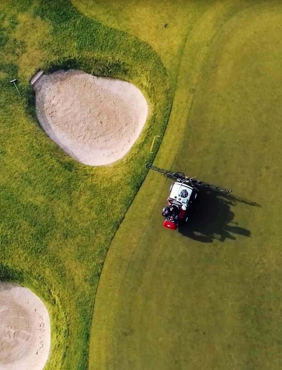 Poderá a cerveja melhorar o seu campo de golfe?